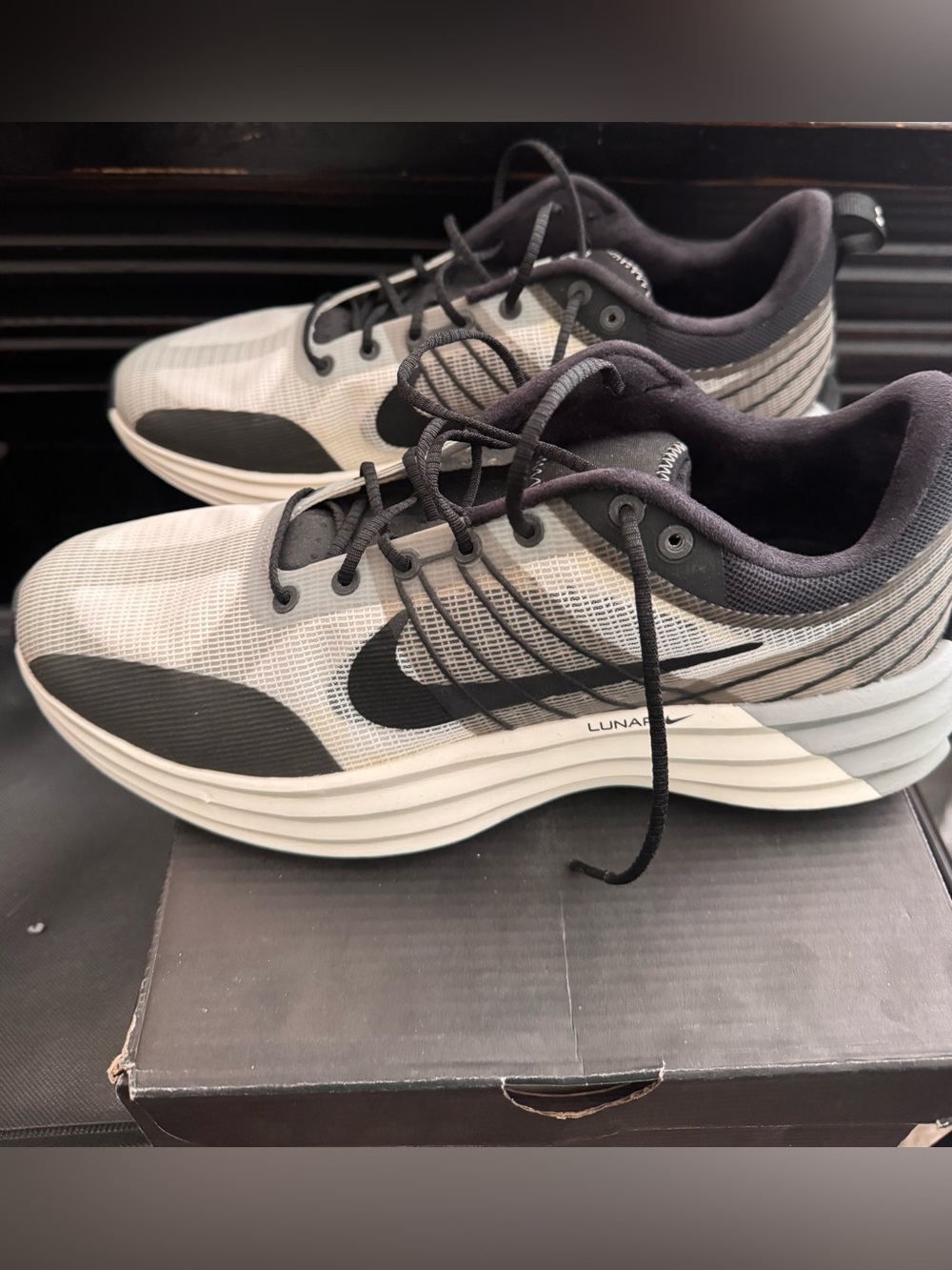Nike Men's Gray and Black Lunarlon Athletic Sneakers